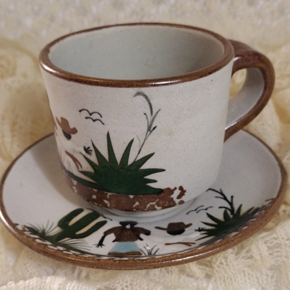 TEACUP and Saucer desert scene - Picture 3 of 8